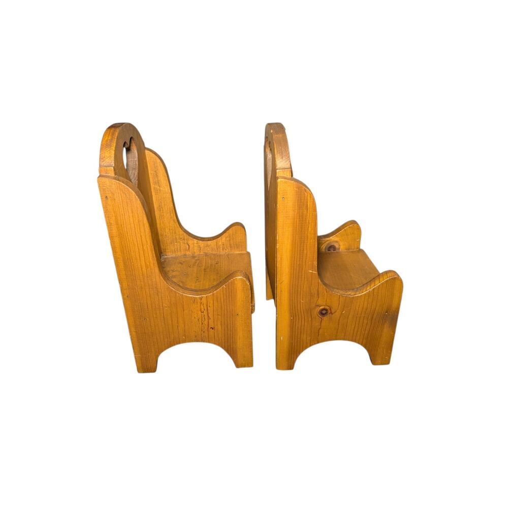 Vintage Country Style Pine Doll Chairs / Bookends with Heart Cutouts - Pair - Picture 4 of 12